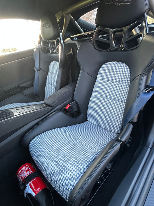 Porsche 918 (fixed) seat insert cover set - Blue Pepita