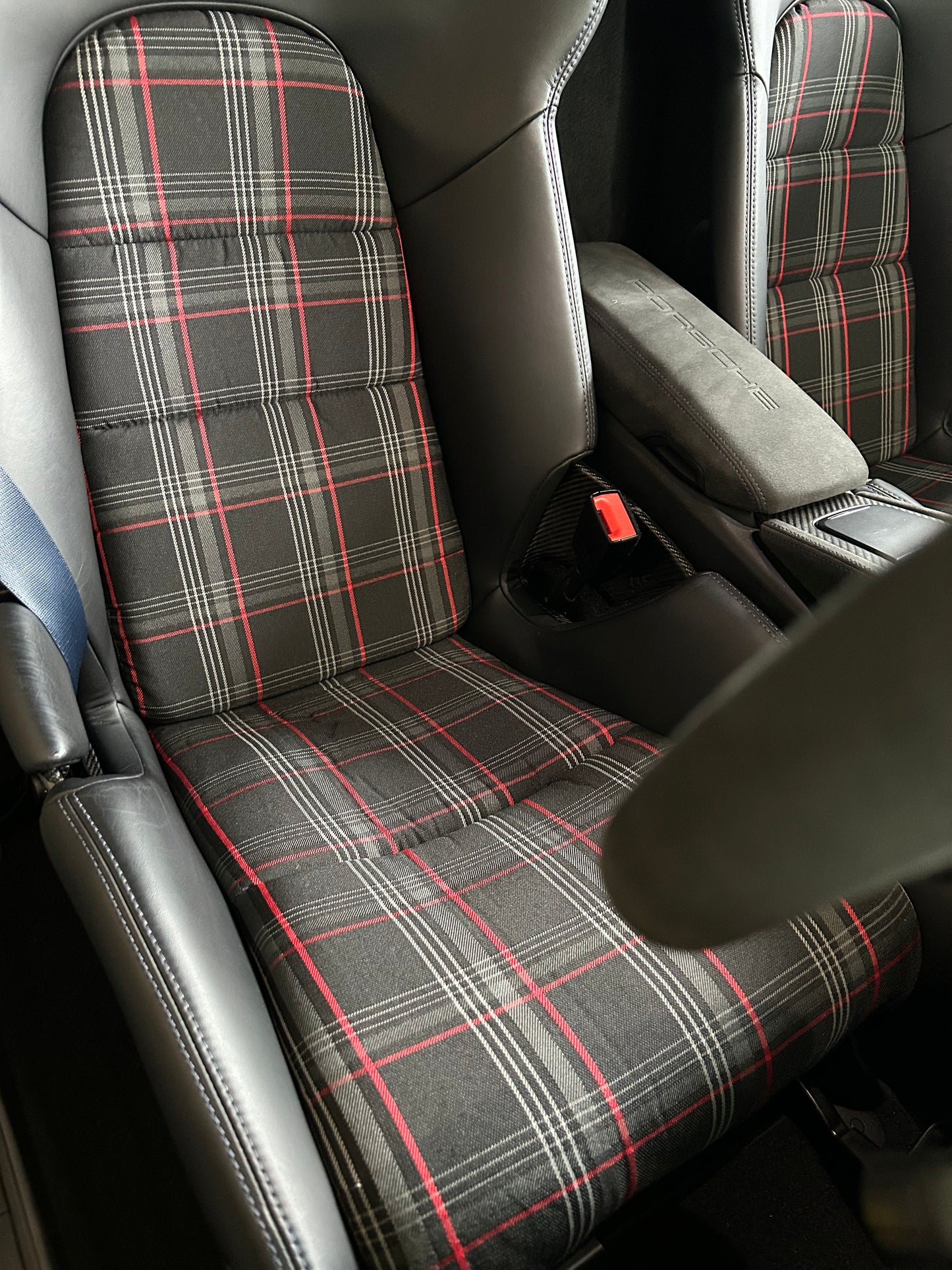 Seat insert cover set for cars with Porsche 918 fixed bucket seats - Red striped OE tartan