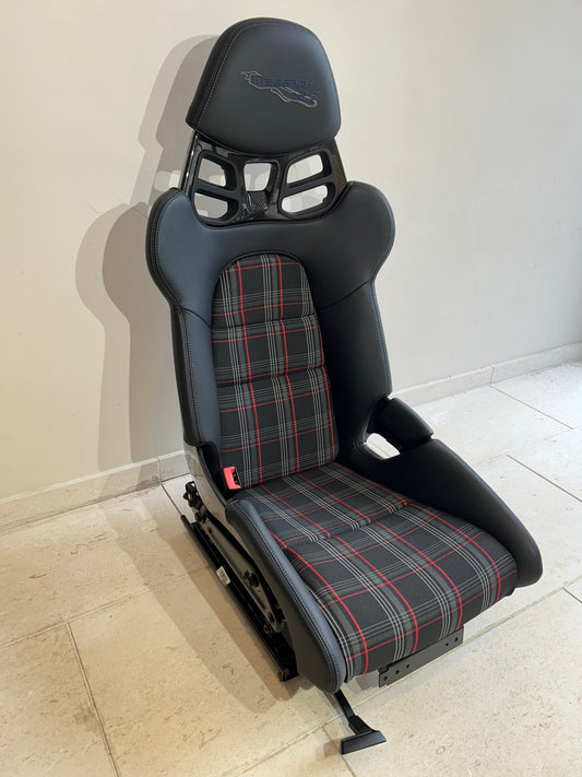 Porsche 918 (fixed) seat insert cover set - Red Tartan