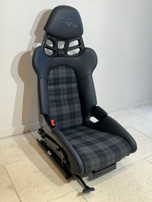 Porsche 918 (fixed) seat insert cover set - Grey Highlander tartan