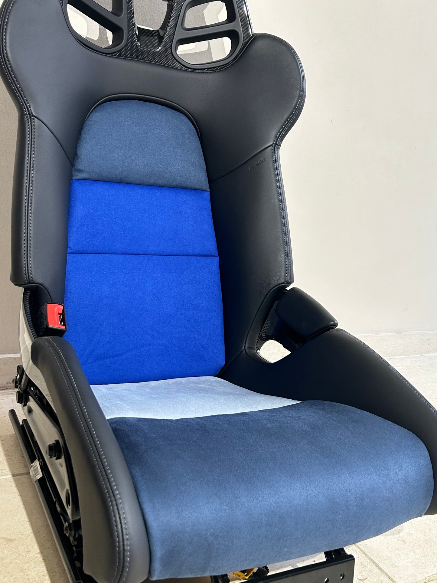 Porsche 918 (fixed) seat insert cover set - Alcantara blue